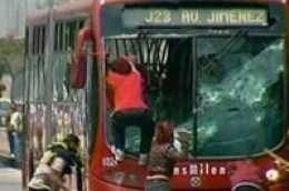 Protestas - excusas de destrucción